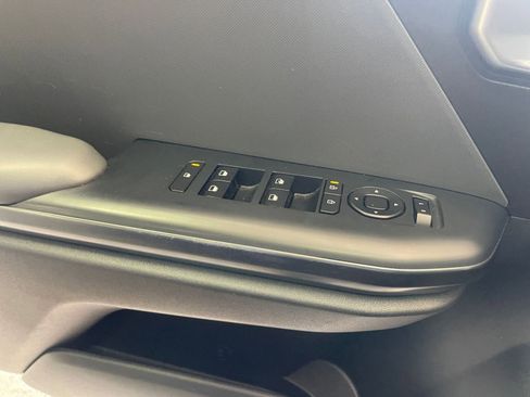 Used 2025 Kia K4 LXS image 18