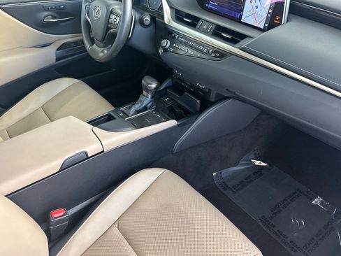Used 2021 Lexus ES 350 w/ Premium Package FWD image 19