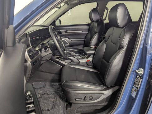 Used 2024 Kia Telluride S w/ S Sunroof Package FWD image 12