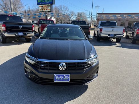 Used 2019 Volkswagen Jetta R-Line image 3