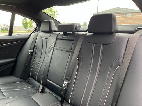 Used 2022 BMW 540i xDrive w/ M Sport Package AWD/4WD image 21