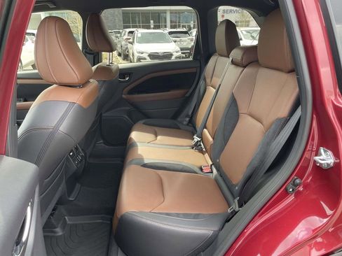 Certified 2025 Subaru Forester Touring w/ Protection Package image 3