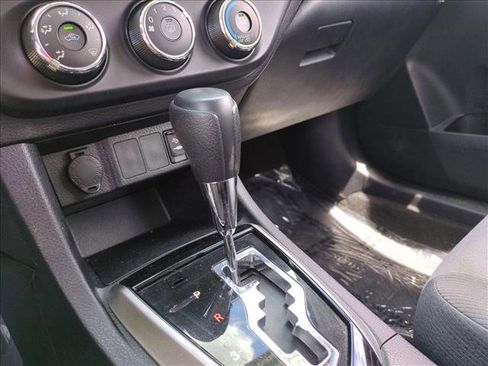 Used 2014 Toyota Corolla L FWD image 12