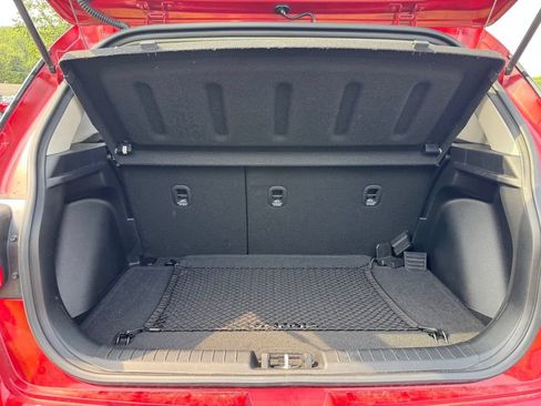 Used 2021 Hyundai Venue SEL w/ Cargo Package FWD image 15