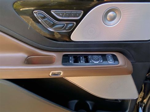 Used 2022 Lincoln Aviator Reserve w/ Equipment Group 201A image 16