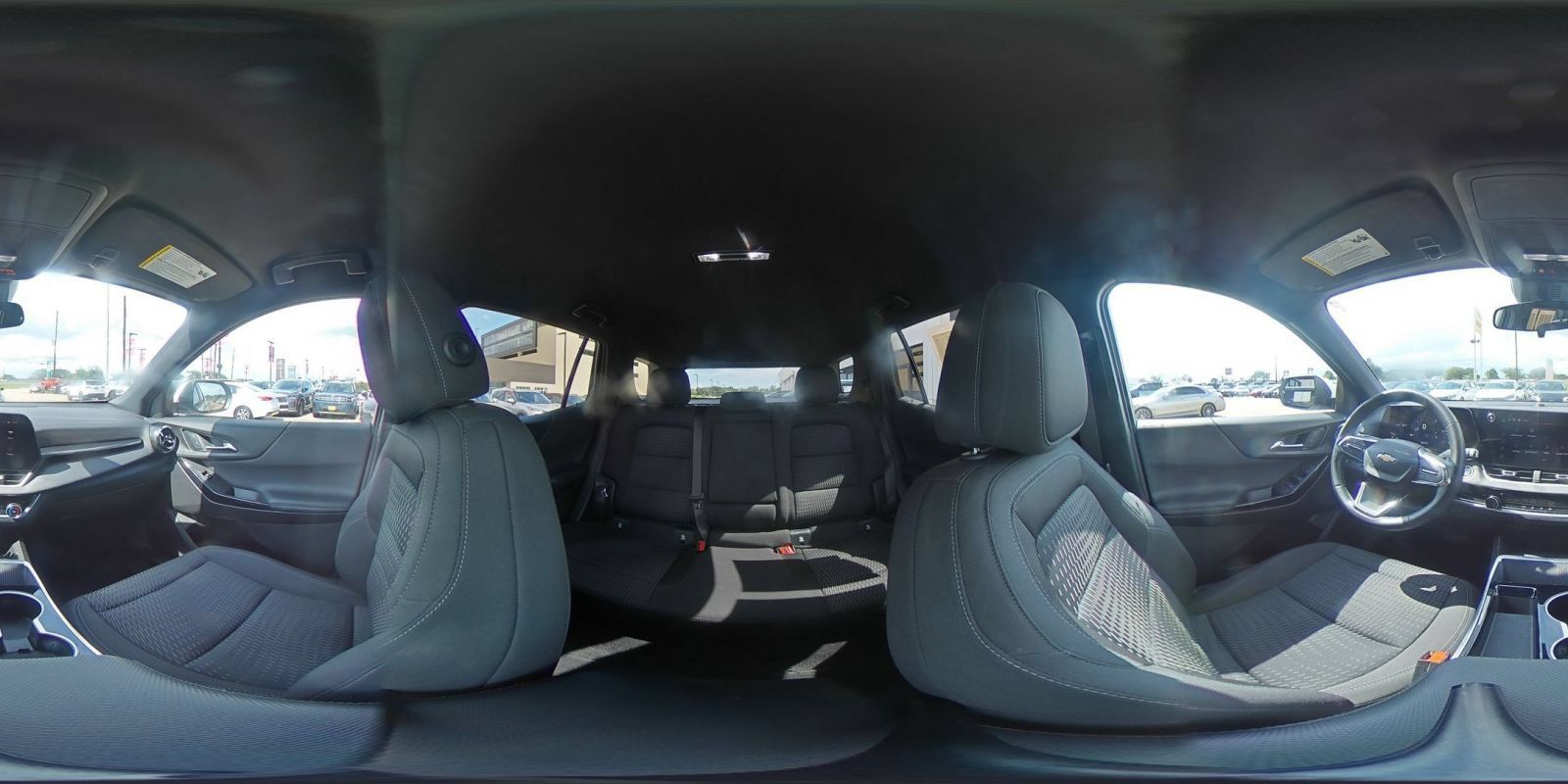 Used 2025 Chevrolet Equinox LT FWD image 42