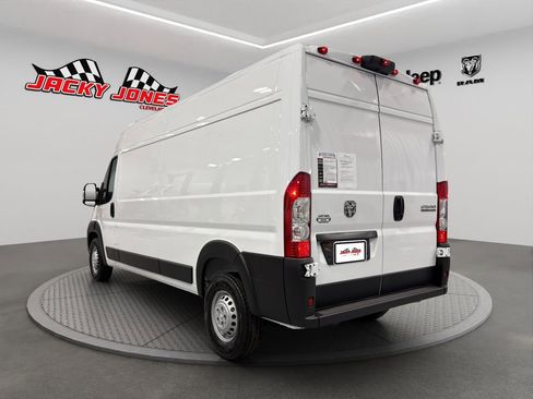 Used 2025 RAM ProMaster 2500 w/ Convenience Group FWD image 6