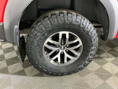 Used 2018 Ford F150 Raptor w/ Equipment Group 802A Luxury AWD/4WD image 12