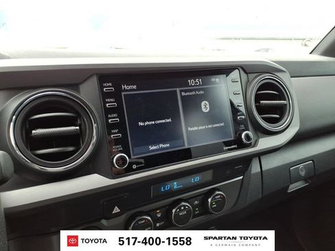 Used 2022 Toyota Tacoma TRD Off-Road AWD/4WD image 21