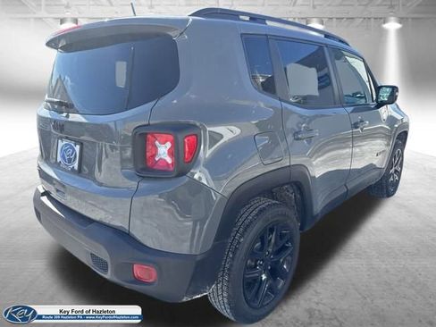 Used 2022 Jeep Renegade Altitude image 9