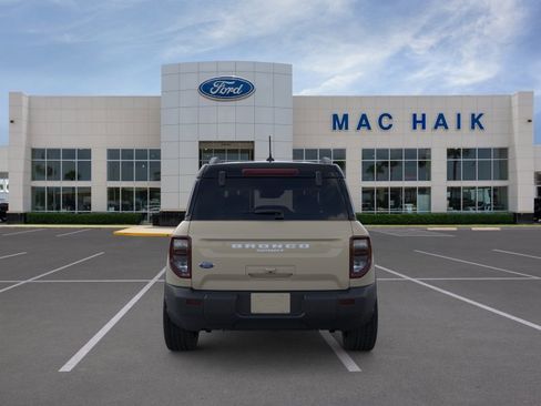 New 2025 Ford Bronco Sport Outer Banks w/ Outer Banks Tech Package+ AWD/4WD image 5