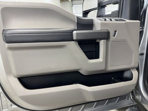 Used 2020 Ford F250 XLT image 40