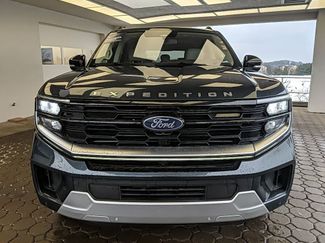 Used 2025 Ford Expedition Max Platinum w/ Driver's Package video 2