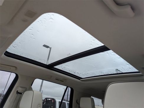 Used 2022 GMC Yukon Denali image 24