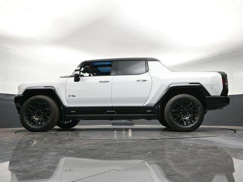 Certified 2025 GMC Hummer EV 2X AWD/4WD image 24