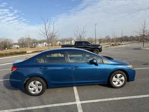 Used 2013 Honda Civic LX image 7