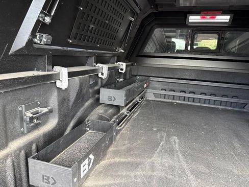 Used 2020 Ford F350 Platinum w/ FX4 Off-Road Package AWD/4WD image 12