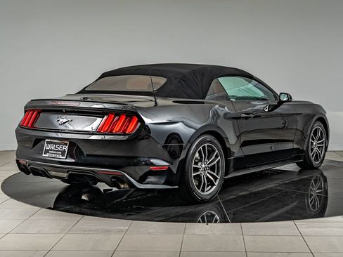 Used 2017 Ford Mustang Premium RWD image 6
