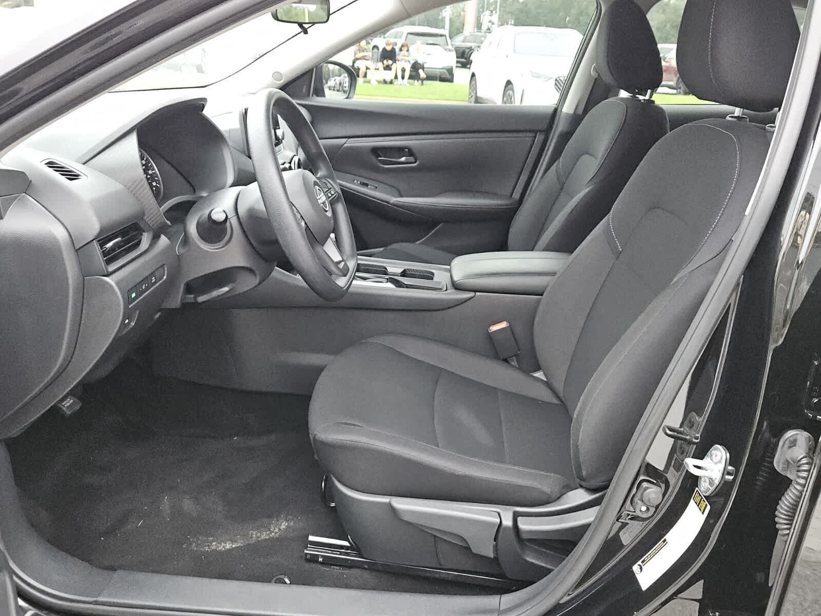 Used 2025 Nissan Sentra S FWD image 3