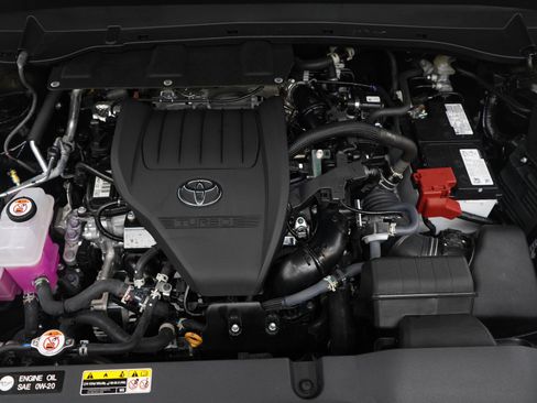 Used 2026 Toyota Grand Highlander Platinum image 33