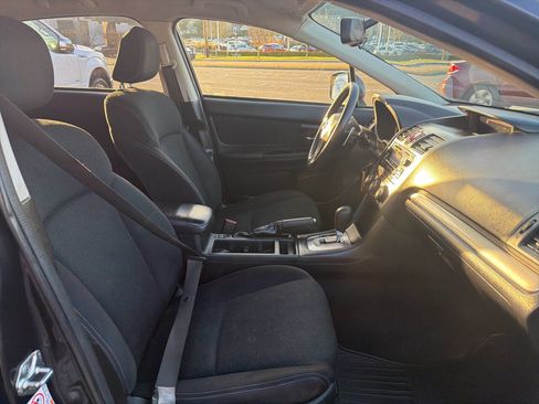 Used 2014 Subaru Crosstrek 2.0i Premium image 16