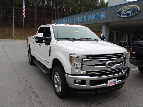 Used 2018 Ford F250 Lariat w/ Lariat Ultimate Package image 1