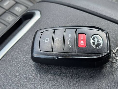 Used 2025 Toyota Highlander XSE AWD/4WD image 20