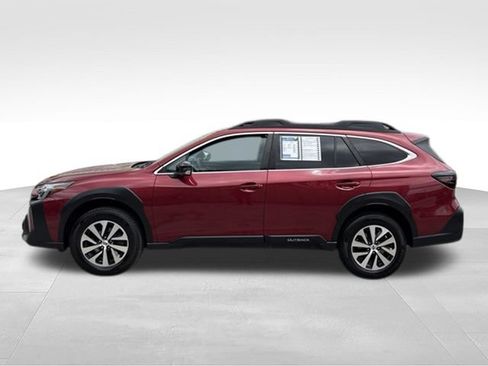 Used 2023 Subaru Outback Premium AWD/4WD image 4