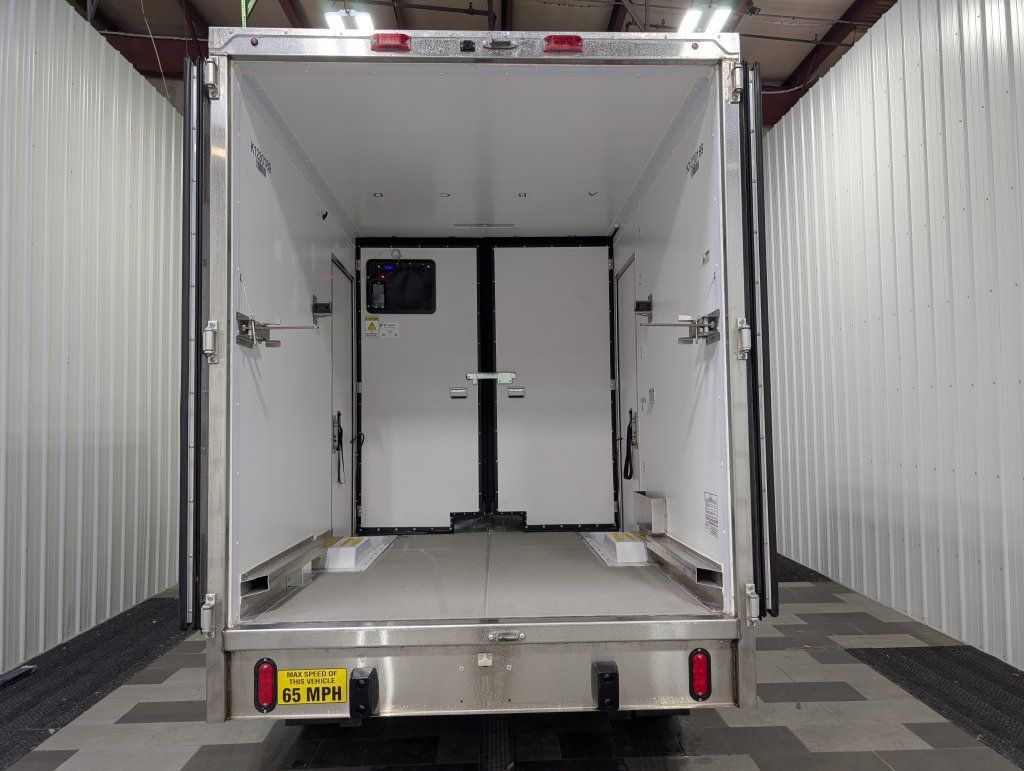 Used 2024 Ford E-350 and Econoline 350 Super Duty w/ Power Windows & Locks Group RWD image 19