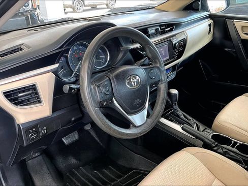 Used 2014 Toyota Corolla LE FWD image 17