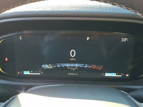 Certified 2024 Jeep Wagoneer L Series II w/ Flexible Seating Group image 26