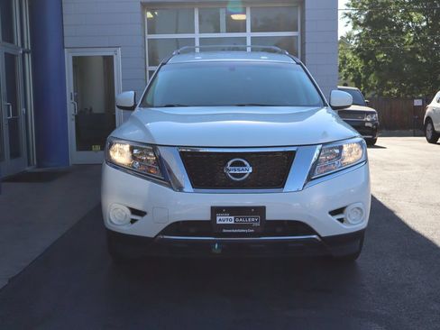 Used 2015 Nissan Pathfinder S AWD/4WD image 7