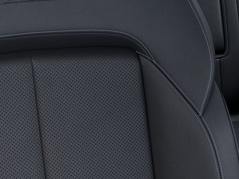 New 2025 Jeep Grand Cherokee Overland image 41