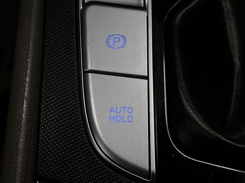 Certified 2025 Hyundai Elantra SEL FWD image 27