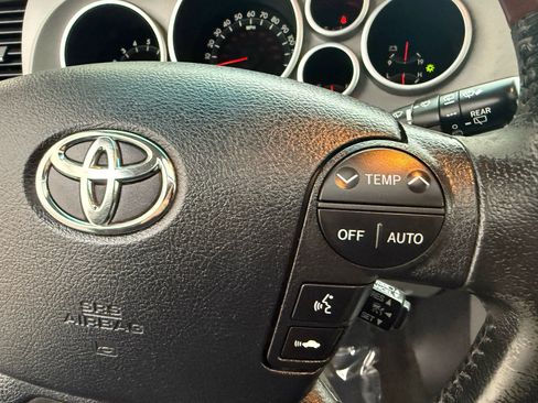 Used 2012 Toyota Sequoia Platinum image 46