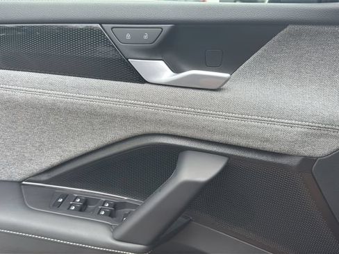 Certified 2026 Volkswagen Tiguan S FWD image 20