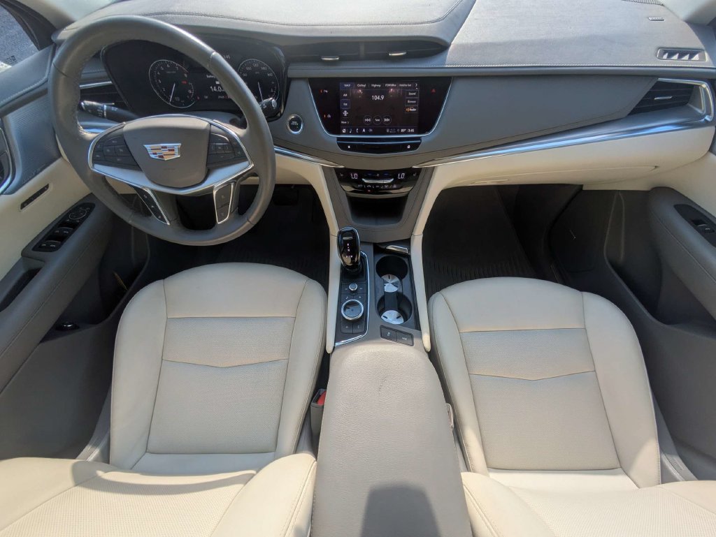 Certified 2024 Cadillac XT5 Premium Luxury AWD/4WD image 18