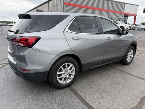Used 2023 Chevrolet Equinox LT w/ Driver Convenience Package AWD/4WD image 4