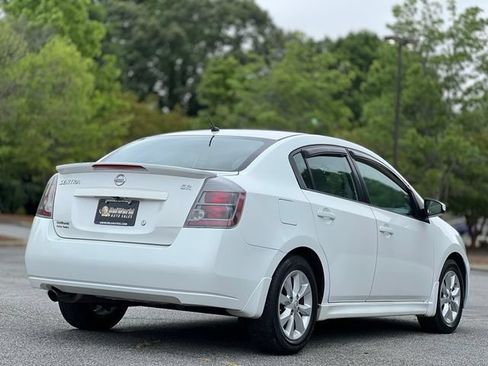 Used 2012 Nissan Sentra 2.0 SR FWD image 5