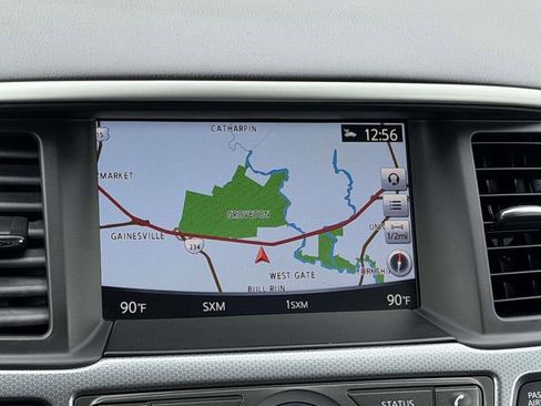 Used 2019 Nissan Pathfinder SL image 14