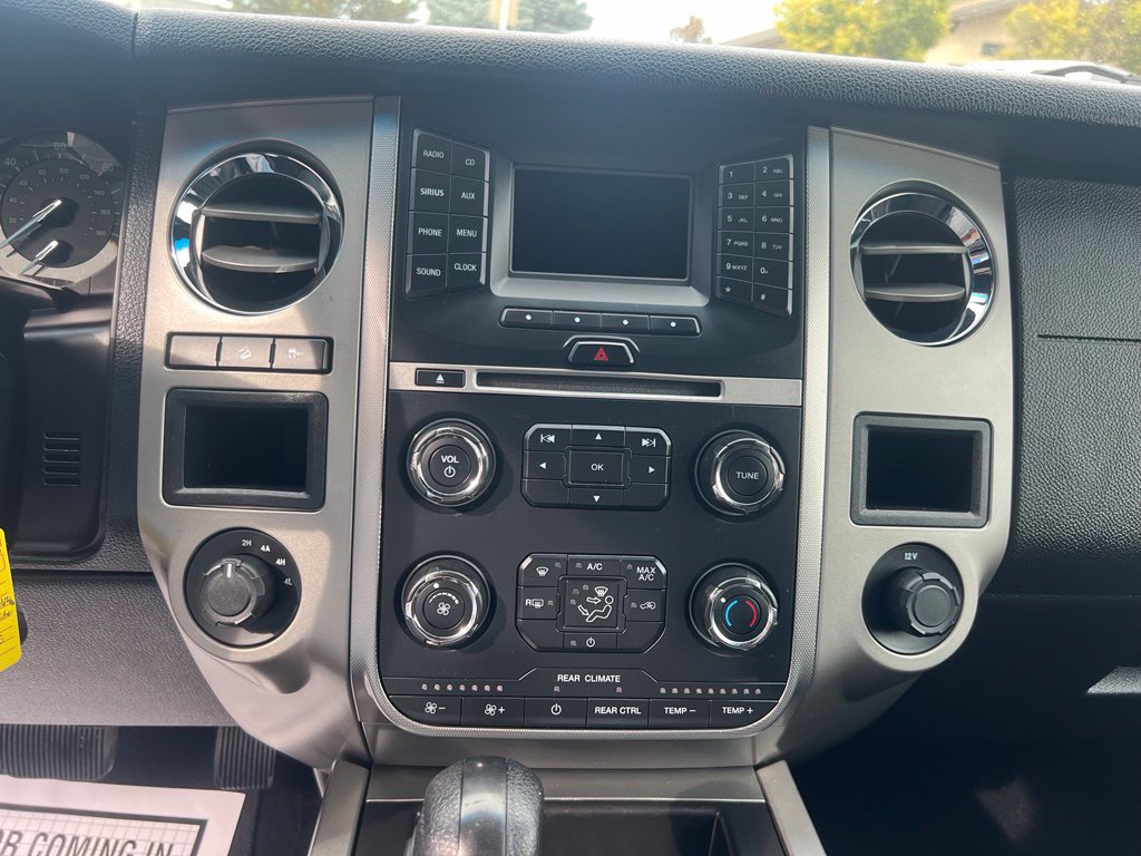 Used 2015 Ford Expedition XLT AWD/4WD image 19