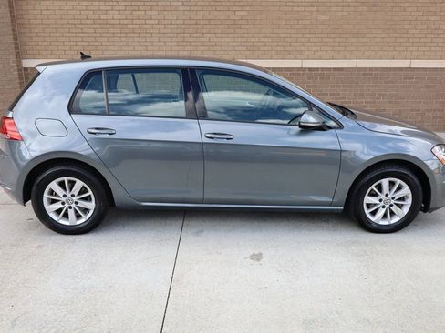 Used 2015 Volkswagen Golf S image 4