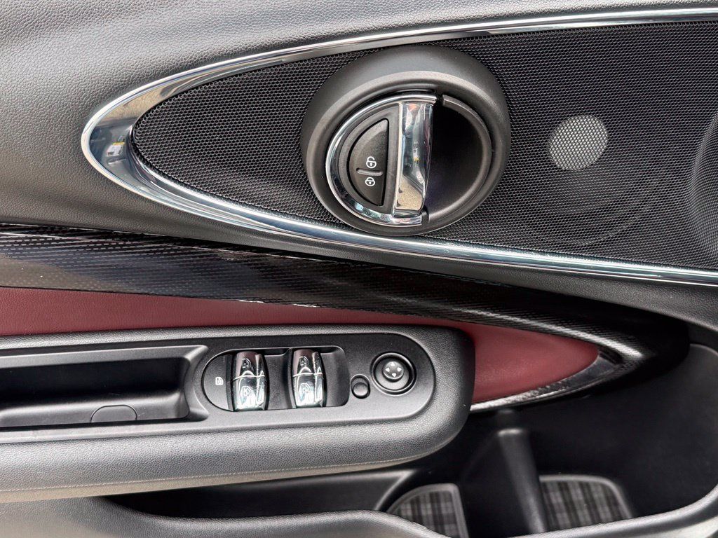 Used 2016 MINI Cooper Clubman FWD image 17