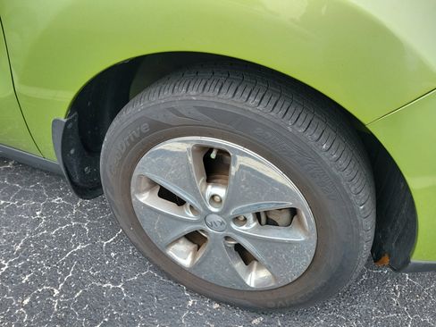 Used 2016 Kia Soul FWD image 8