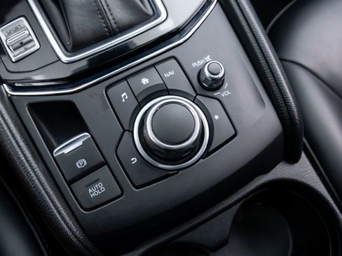 Used 2018 MAZDA CX-5 Touring w/ Preferred Equipment Package image 25