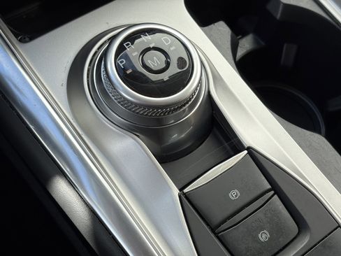 Used 2020 Ford Explorer Limited image 27