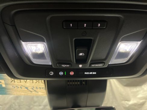 Used 2024 GMC Sierra 1500 AT4 w/ Technology Package AWD/4WD image 24
