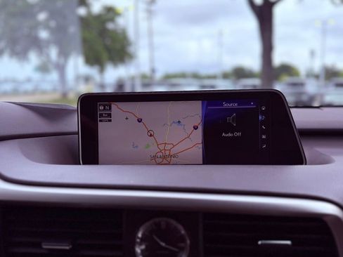 Used 2018 Lexus RX 350L FWD image 12