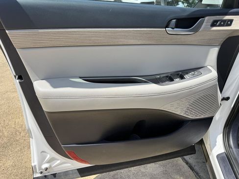 Used 2021 Hyundai Palisade SEL w/ Premium Package FWD image 11