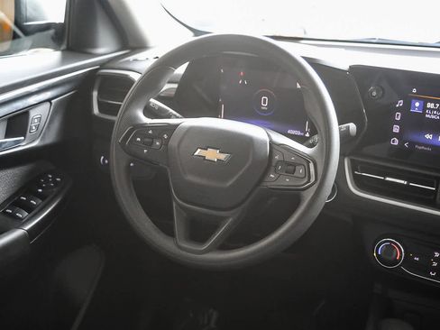 Used 2024 Chevrolet TrailBlazer LS image 15